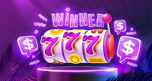 Membaca syarat bonus melalui ponsel